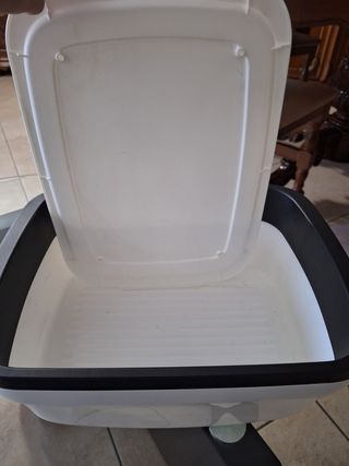 Tupperware- contenitore per il pane
