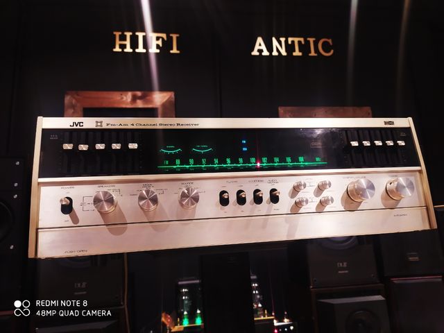 Monster receiver alta gama JVC