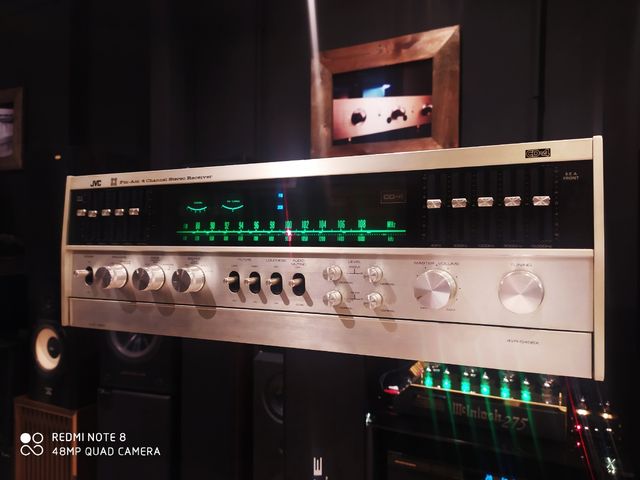 Monster receiver alta gama JVC