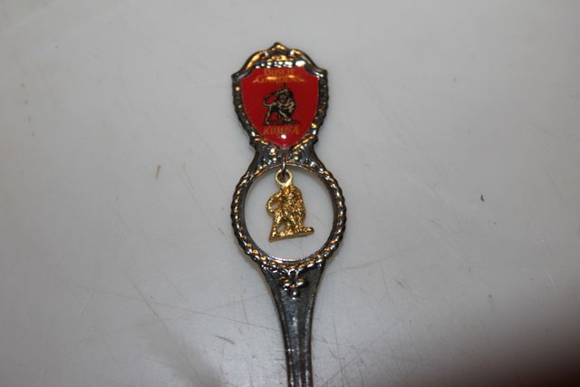 LOTE CUCHARILLAS RECUERDO CON OBJETO EN 3D AÑOS 90