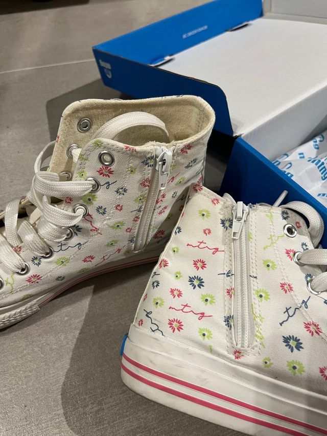 Zapatillas altas estampadas MTNG talla 39