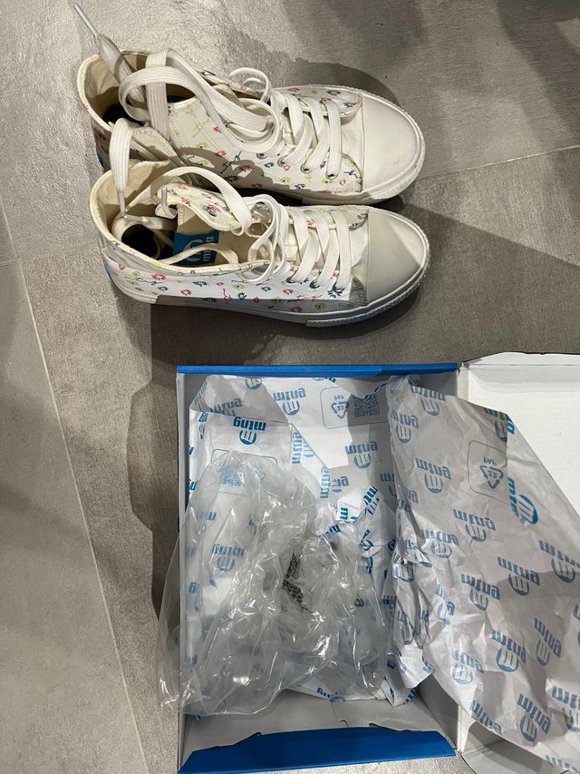 Zapatillas altas estampadas MTNG talla 39