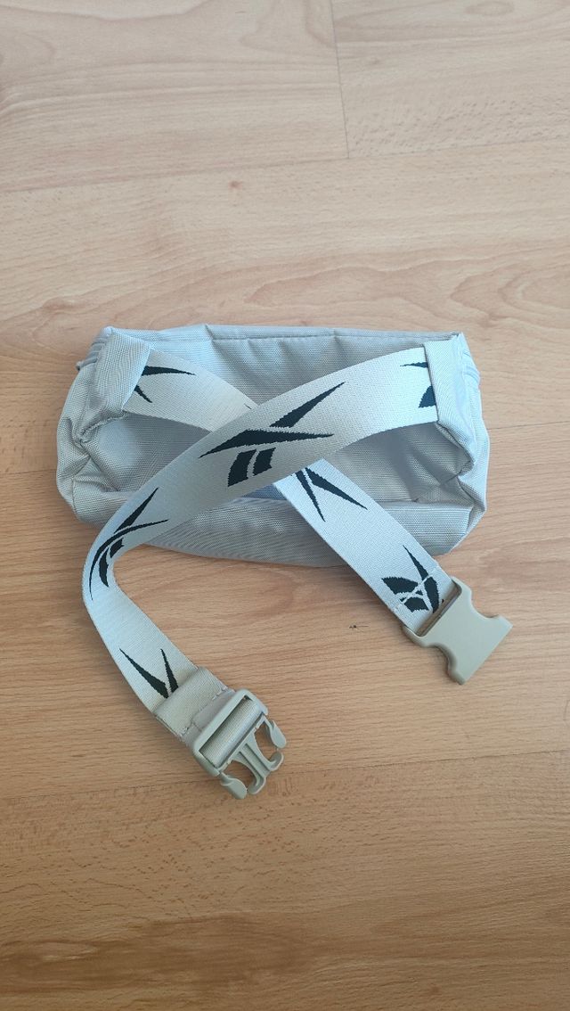 Riñonera Reebok