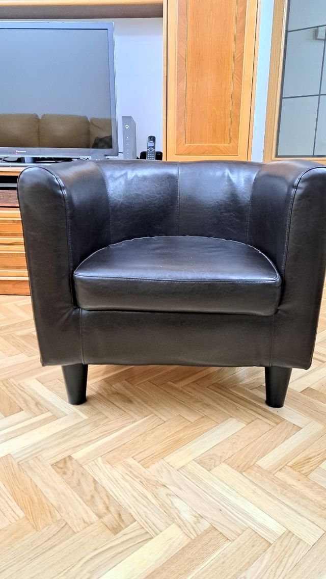  Sillón piel sintética CUPIDO negro 