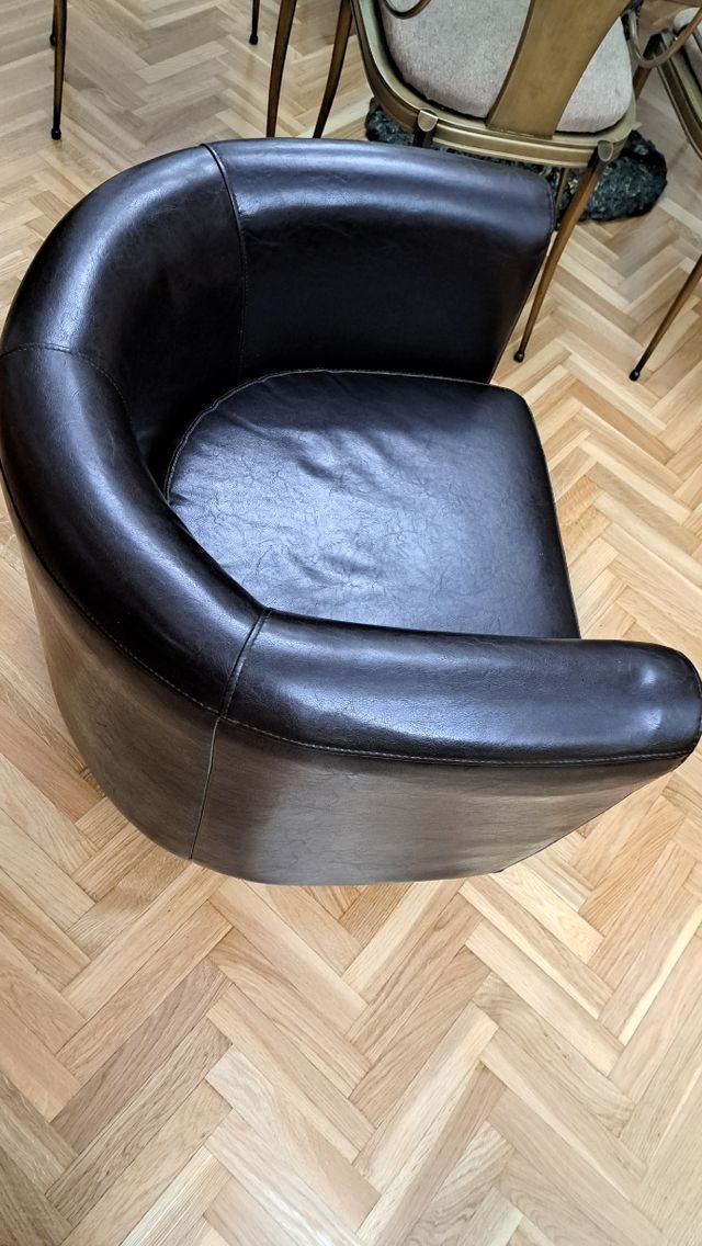  Sillón piel sintética CUPIDO negro 