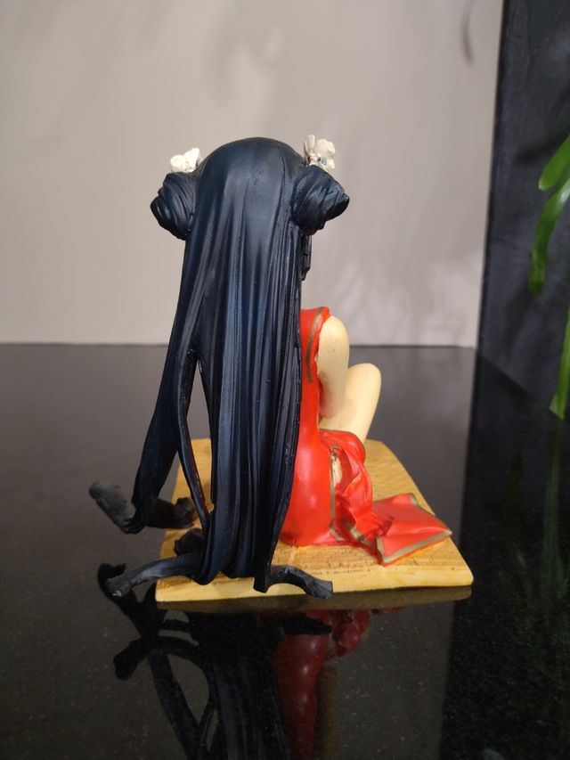 Kuraki Suzuma figura de colección 