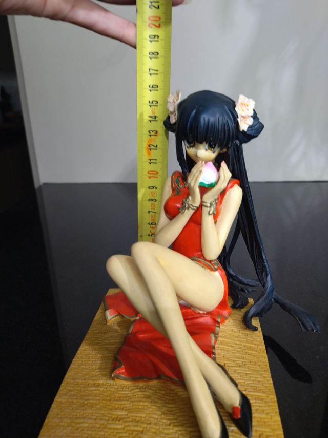 Kuraki Suzuma figura de colección 