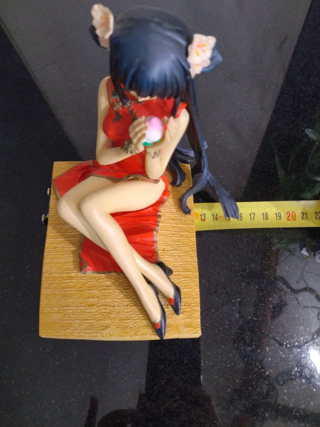 Kuraki Suzuma figura de colección 