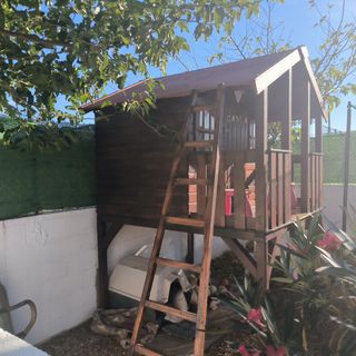 CASETA DE MADERA  JARDIN INFANTIL