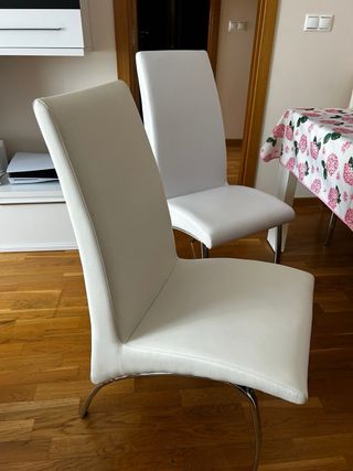 Conjunto de mesa + 4 sillas