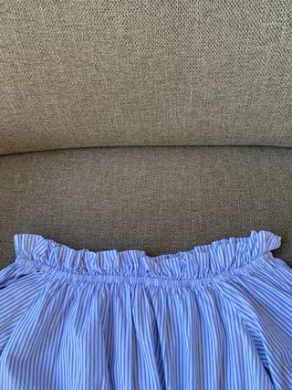 Blusa de rayas de escote bardot de Zara