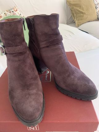 Botines con tacon ancho