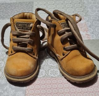 Scarponcini bimbo Sweet Years n 21 usate