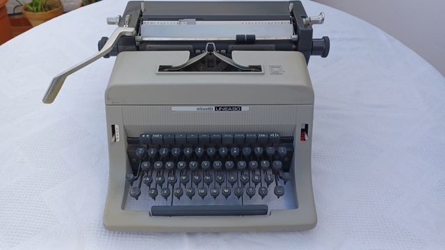 MACCHINA DA SCRIVERE