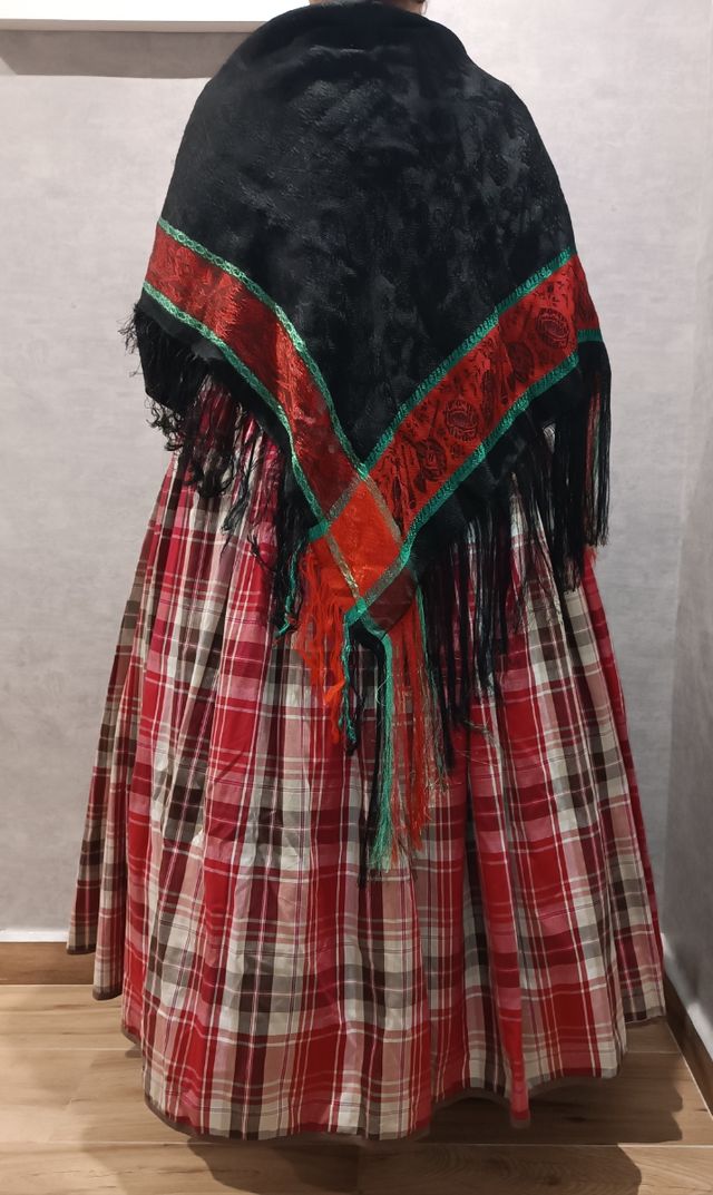 Pañuelo brocado mantón 80cms