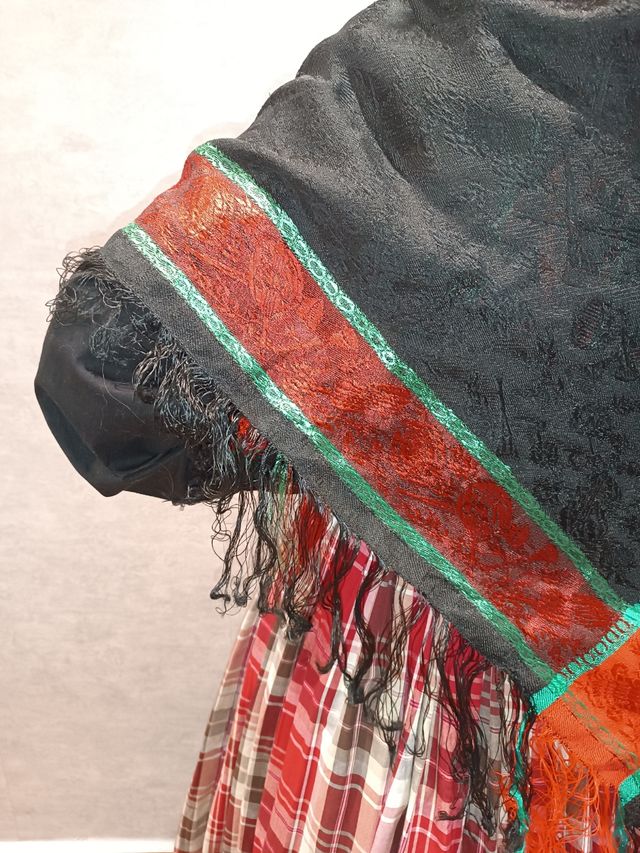 Pañuelo brocado mantón 80cms