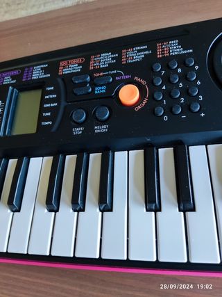 Teclado electrónico Casio SA-78A