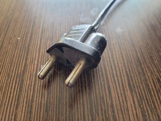 Radio antigua Askar 1220-A