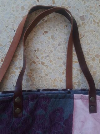 Bolso tote nuevo de terciopelo. 