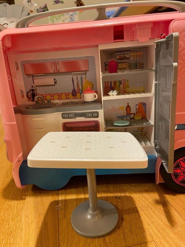 Barbie autocaravana . Regalo dos Barbies
