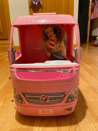 Barbie autocaravana . Regalo dos Barbies