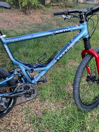 Bicicleta Cannondale Jekyll 500