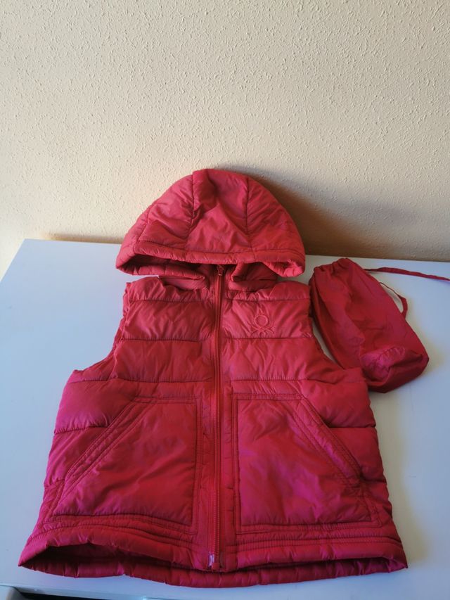 Chaleco de niño talla 3-4 años de Benetton.