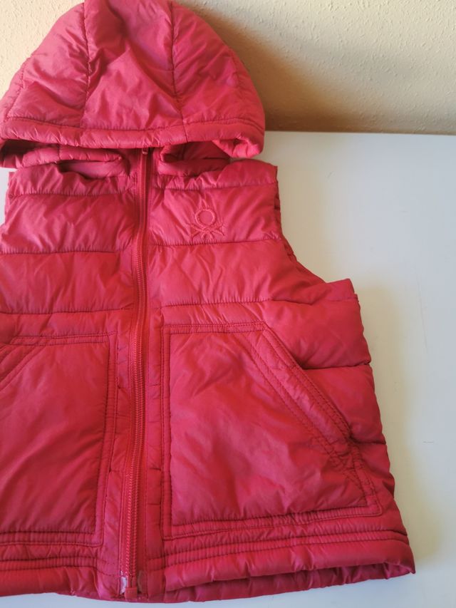Chaleco de niño talla 3-4 años de Benetton.
