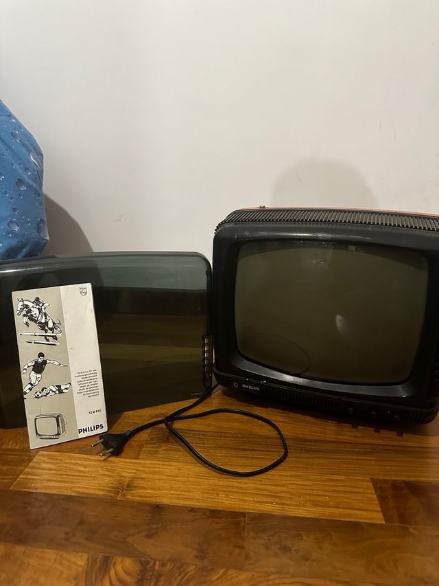 Tv vintage Philips (non funzionante)
