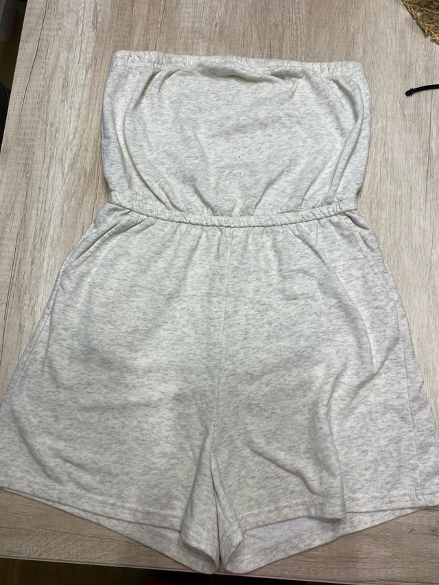 Mono corto sin mangas