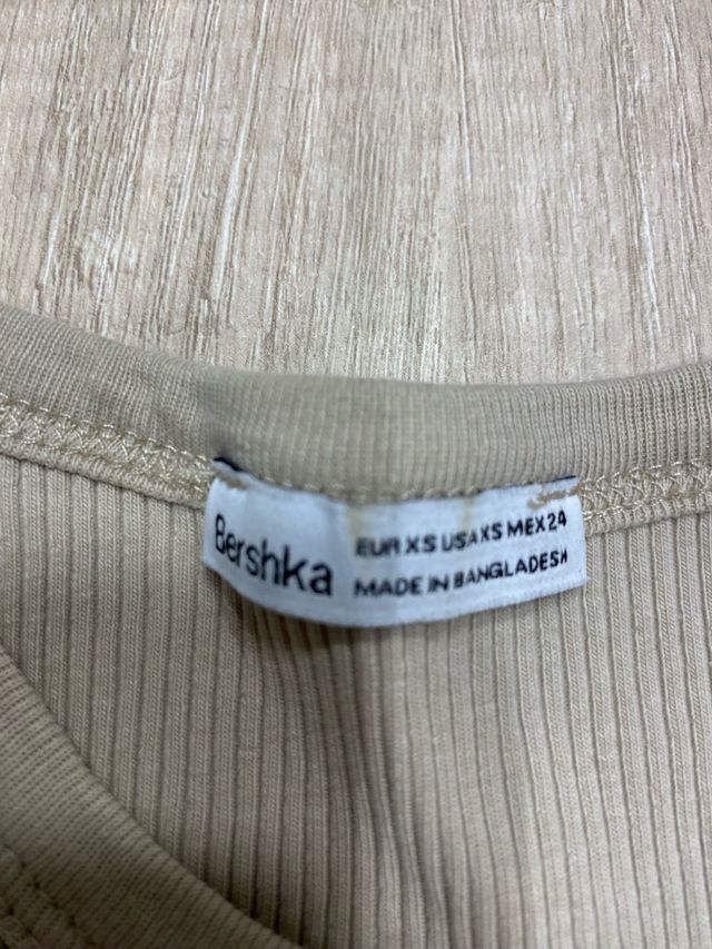 Top corto, de tirantes