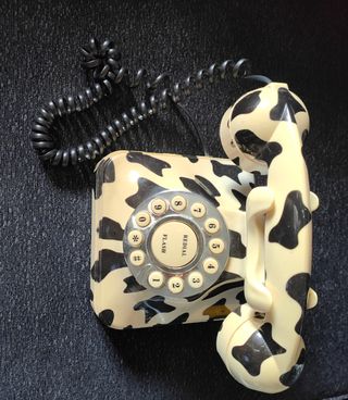 Teléfono retro vaca