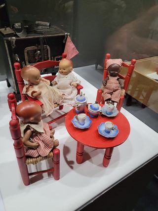 Pupitre madera muñeca