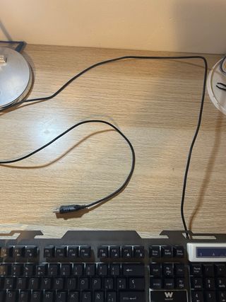 Teclado marca Woxter
