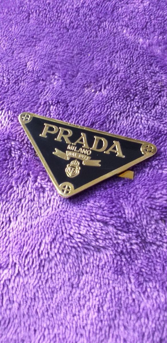 PRADA INSIGNIA 