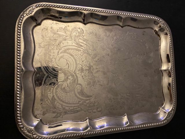 Bandeja de metal antigua