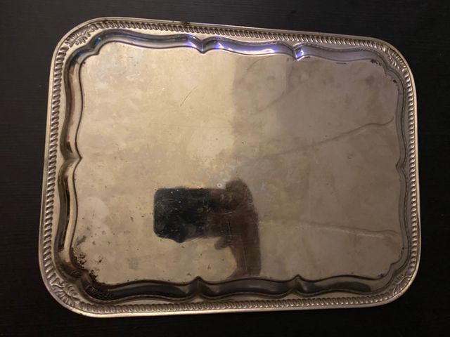 Bandeja de metal antigua