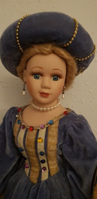 MUÑECA DE PORCELANA GRANDE Y ANTIGUA