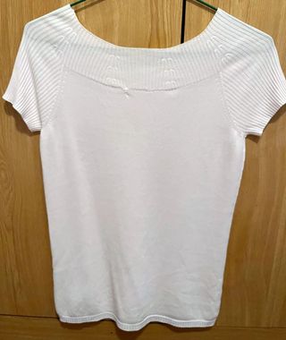 Camiseta de punto blanca básica
