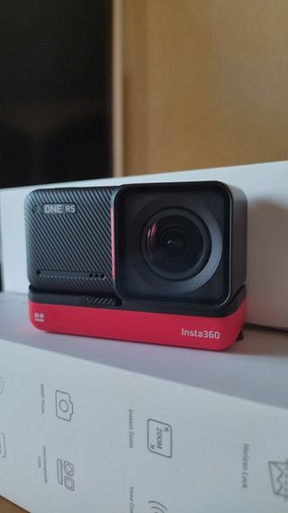 Insta 360 One RS 4K