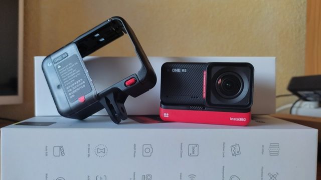 Insta 360 One RS 4K 