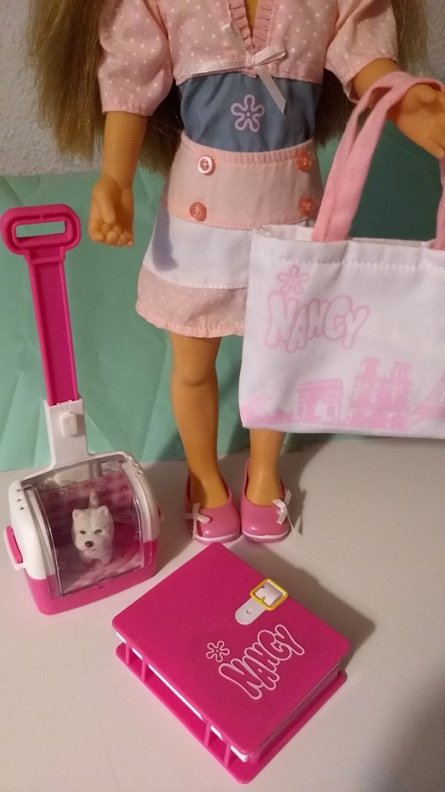 Nancy viaja a París