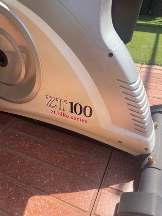 Bicicleta estática ZT100