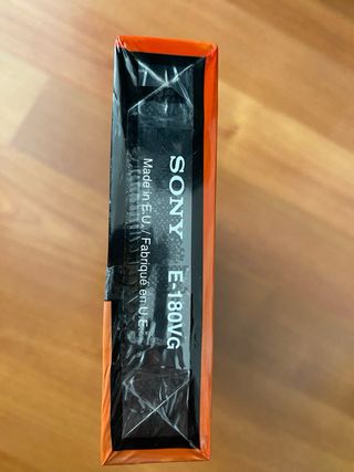 Cinta VHS virgen precintada Sony 180 minutos