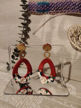 Pendientes hechos a mano