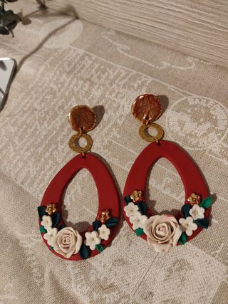 Pendientes hechos a mano