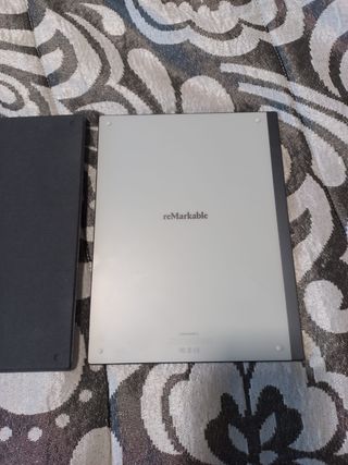 Tablet e-ink Remarkable 2 + Marcatore Plus + Custodia originale