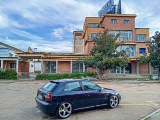 Se vende o se cambia por coche mas grande