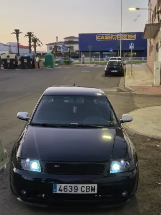 Se vende o se cambia por coche mas grande