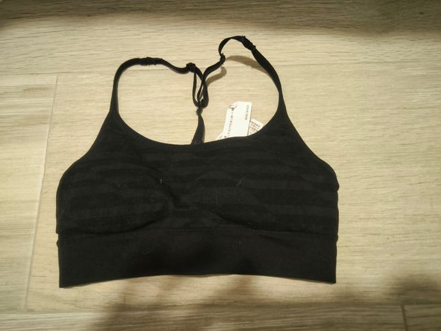 Top deportivo Forever 21 + regalo